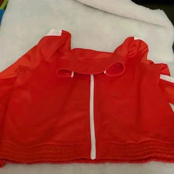 ♥️Red sweet sheen like fabric jacket - Picture 4 of 6